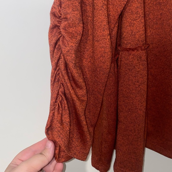 💛Terra & Sky Sweater Top💛 - Picture 3 of 6